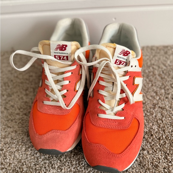 New Balance 574 - Picture 2 of 4